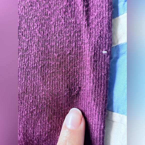 Wilfred Aritiza Women's Burgundy Ribbed Minimalist Only Turtleneck Top Small - Picture 8 of 16